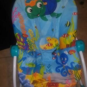 Baby rocker baby bathtub and diapers
